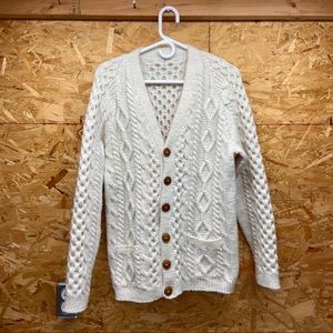 Aran knit cardigan / grandpa cardigan